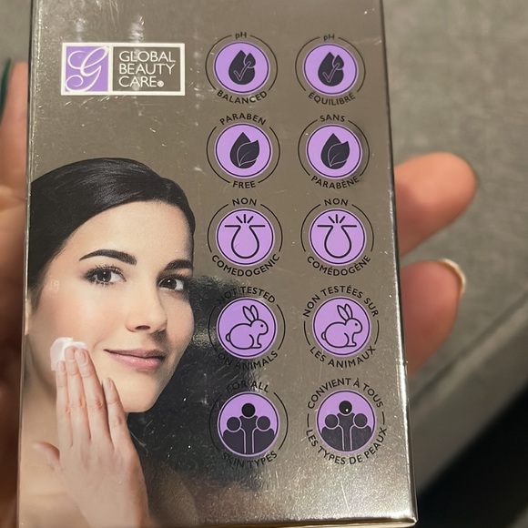 Global Beauty Care Hyaluronic Acid Skin Cream and Gel Mask set - Picture 10 of 11